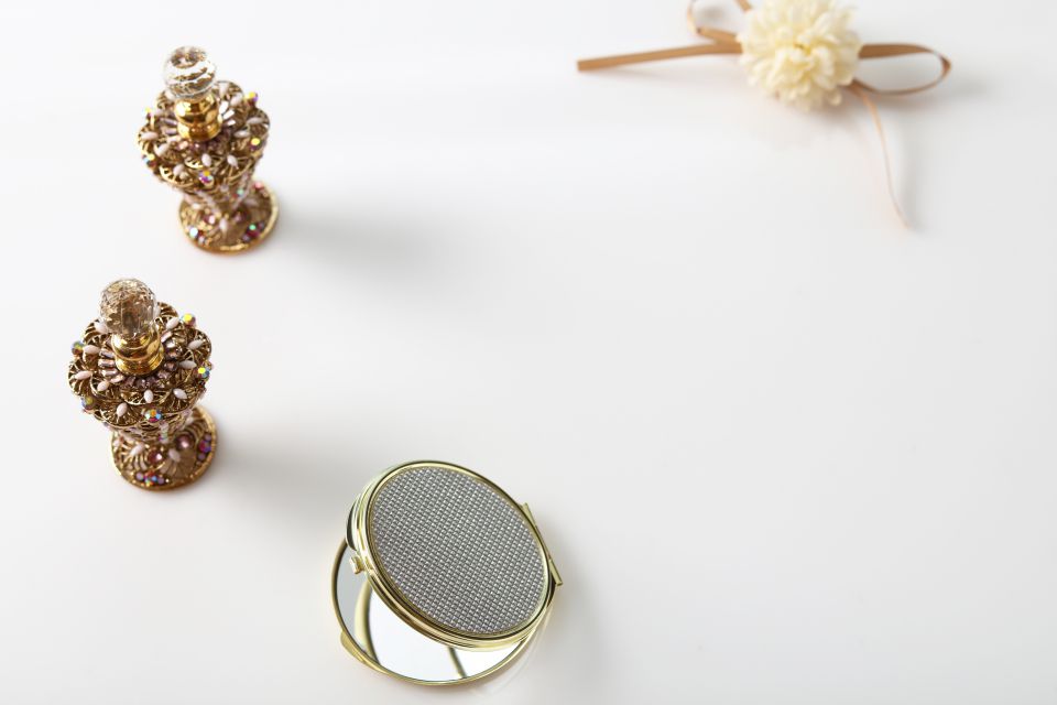 雨の日の友達、傘の魅力を再発見する旅