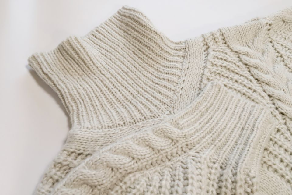 長傘が映し出す季節と暮らしの風景と進化する道具の物語