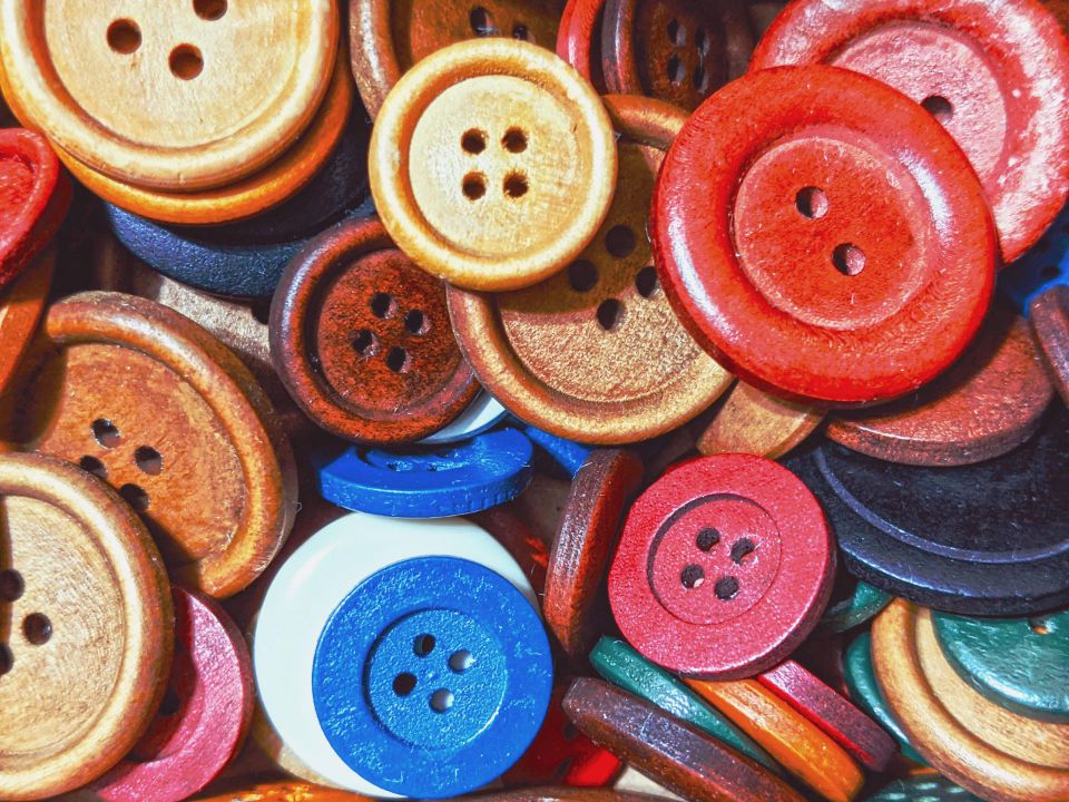 あなたの傘があなたを裏切る日女たちの油断できない梅雨サバイバル戦線